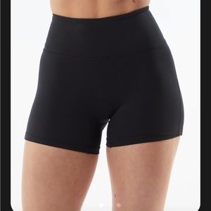 Alphalete pulse shorts